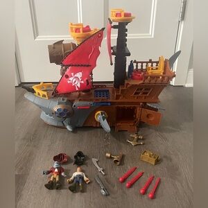 Fisher - Price Imaginext Shark Bite Pirate Ship Playset with 2 Figures